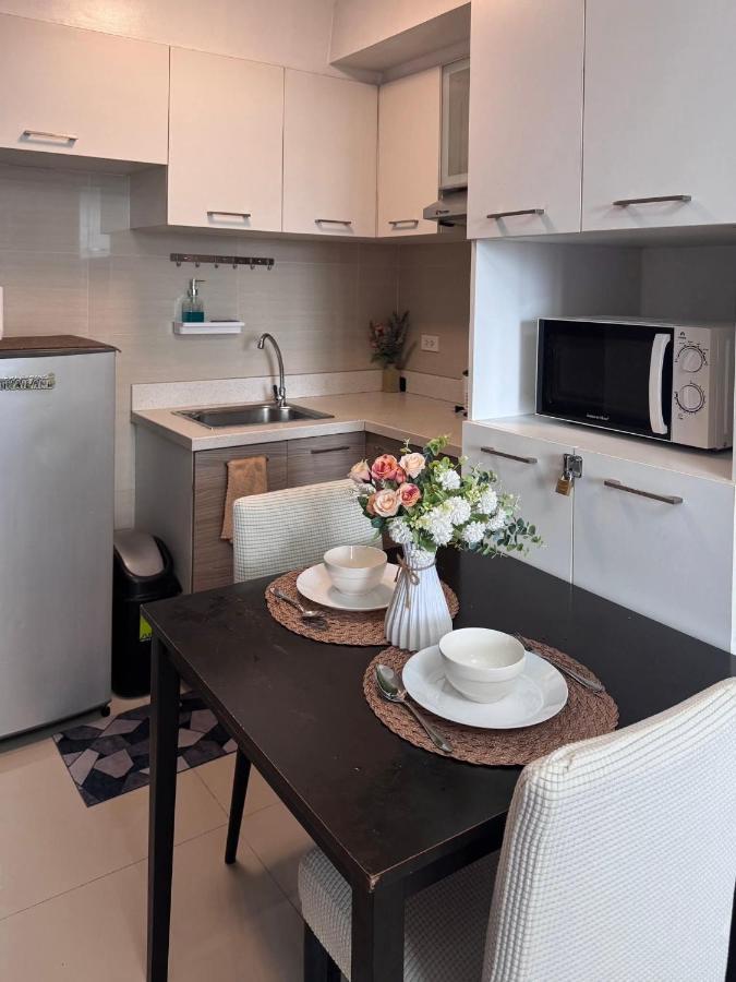 Staycation De La Estillore - B&B Manila