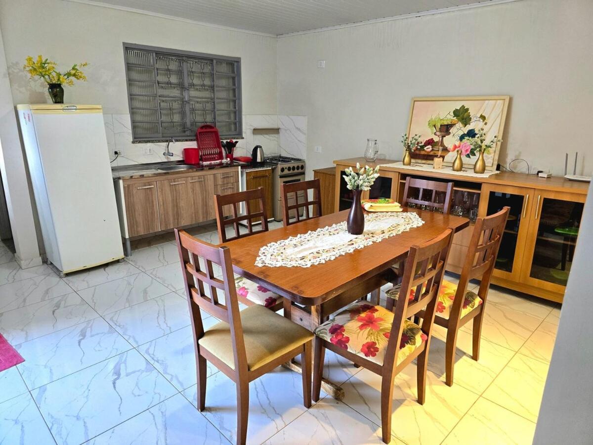 Casa Inteira em Umuarama 2 Quartos 5 Min do Centro - B&B Umuarama