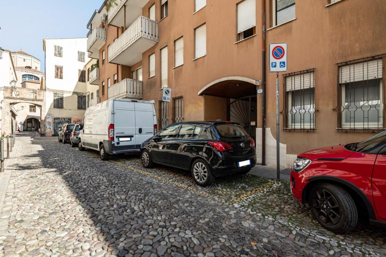 GuestHost - Central & Bright Apartment Padova - Ferienwohnung Padua