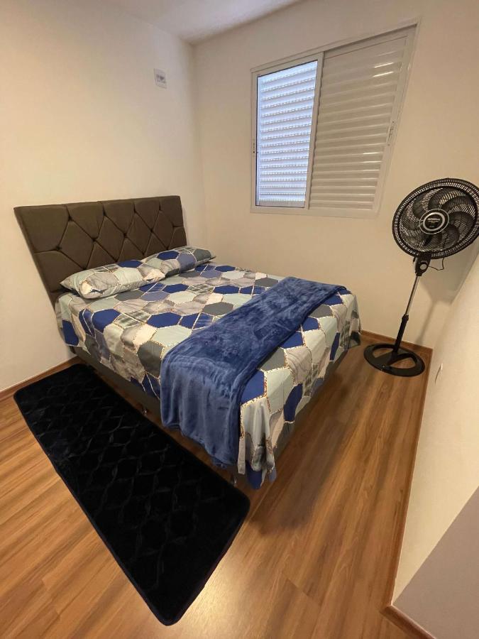 Ap com piscina e garagem prox do lago e shopping - Ferienwohnung Toledo