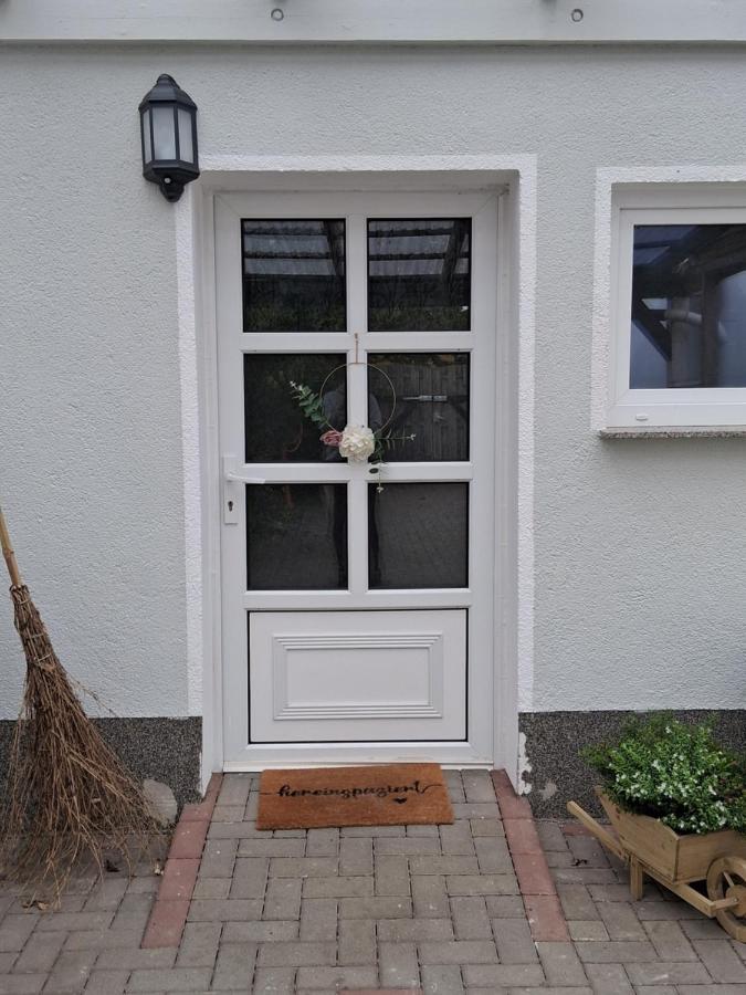 HappyNest - Ferienwohnung Friedrichswalde