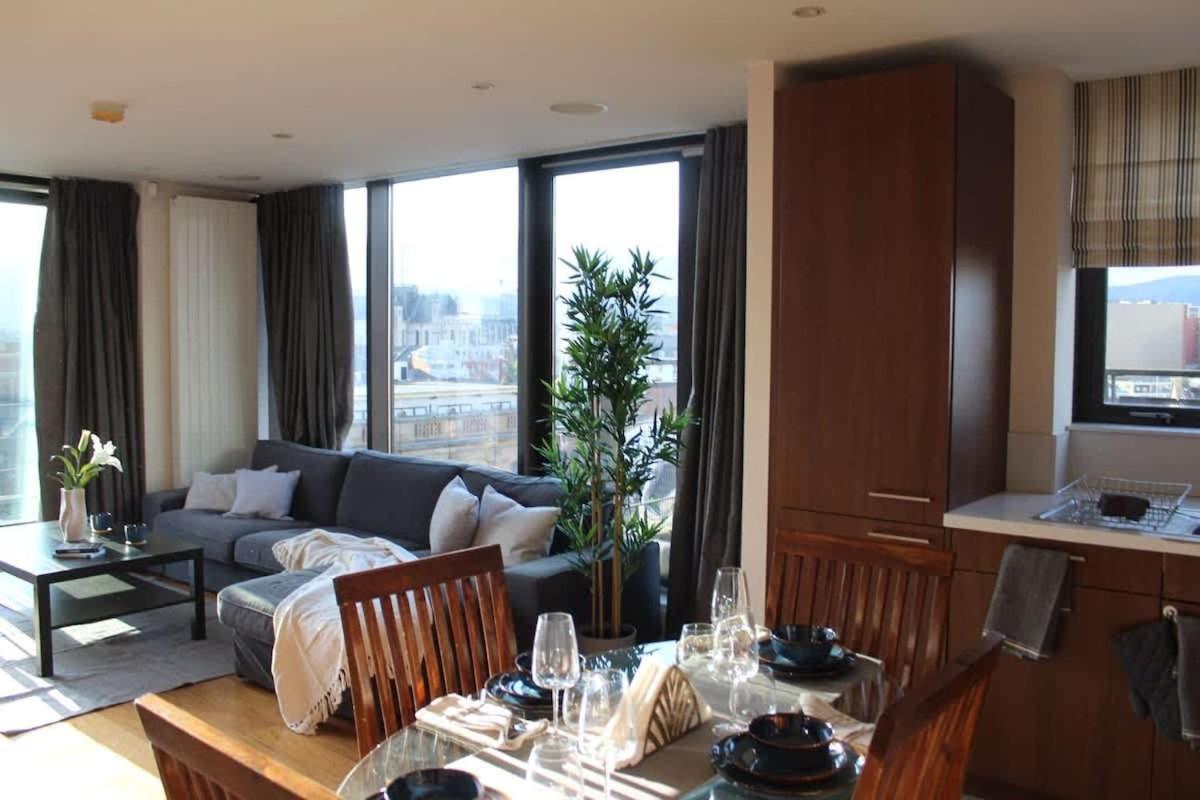 Custom House Square Penthouse - B&B Belfast