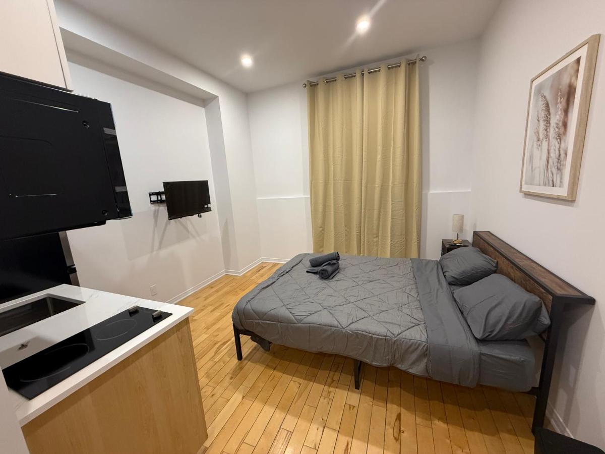 1 bedroom apartment near Montreal downtown with parking - B&B Montreal