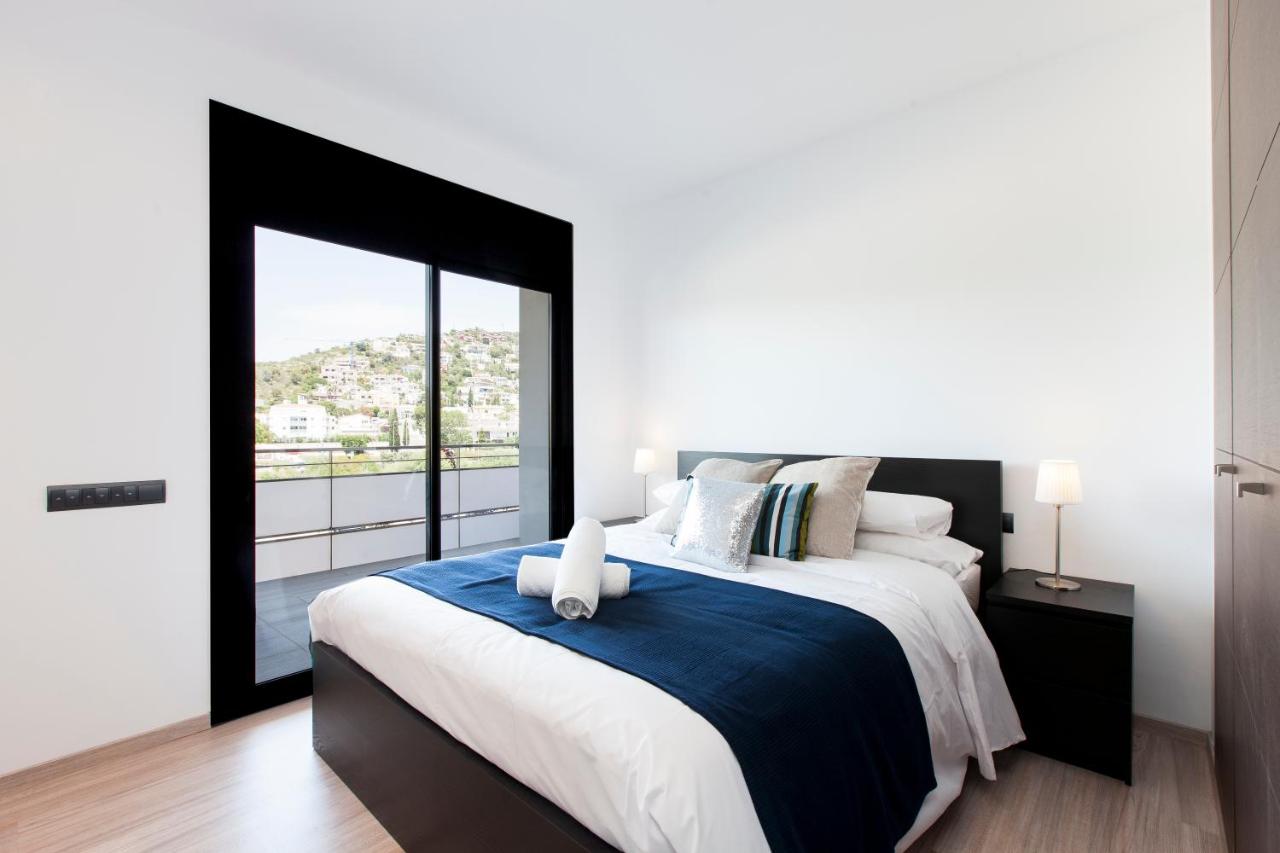 Superior Three-Bedroom Apartment - Plaça Josep Roca i Pons, 1 - 1