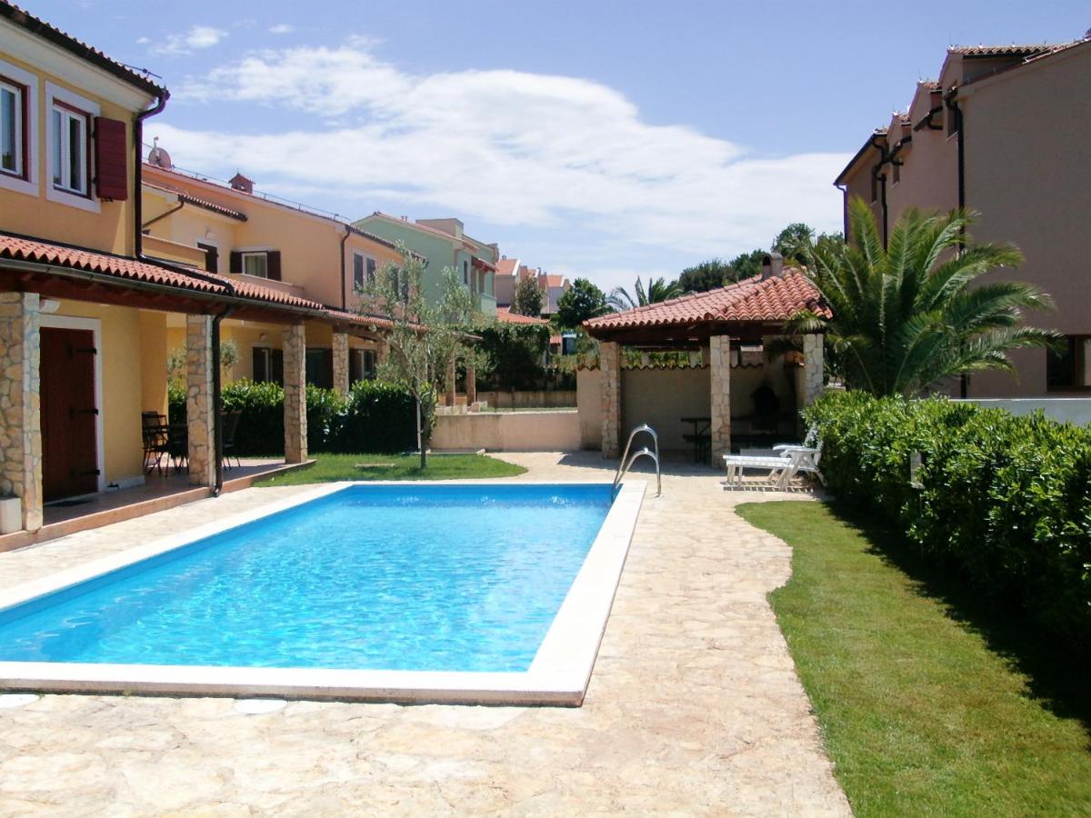 Oliva Holiday Apartment - B&B