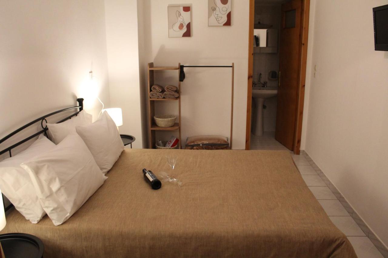 Fay's Apartments II - B&B Aráchova