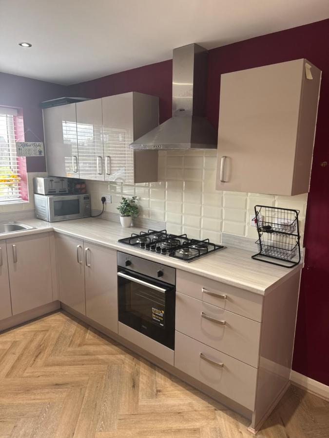 Beautiful 3BRHome Serene Stay Perfect for Family and Contractors - B&B Castleton