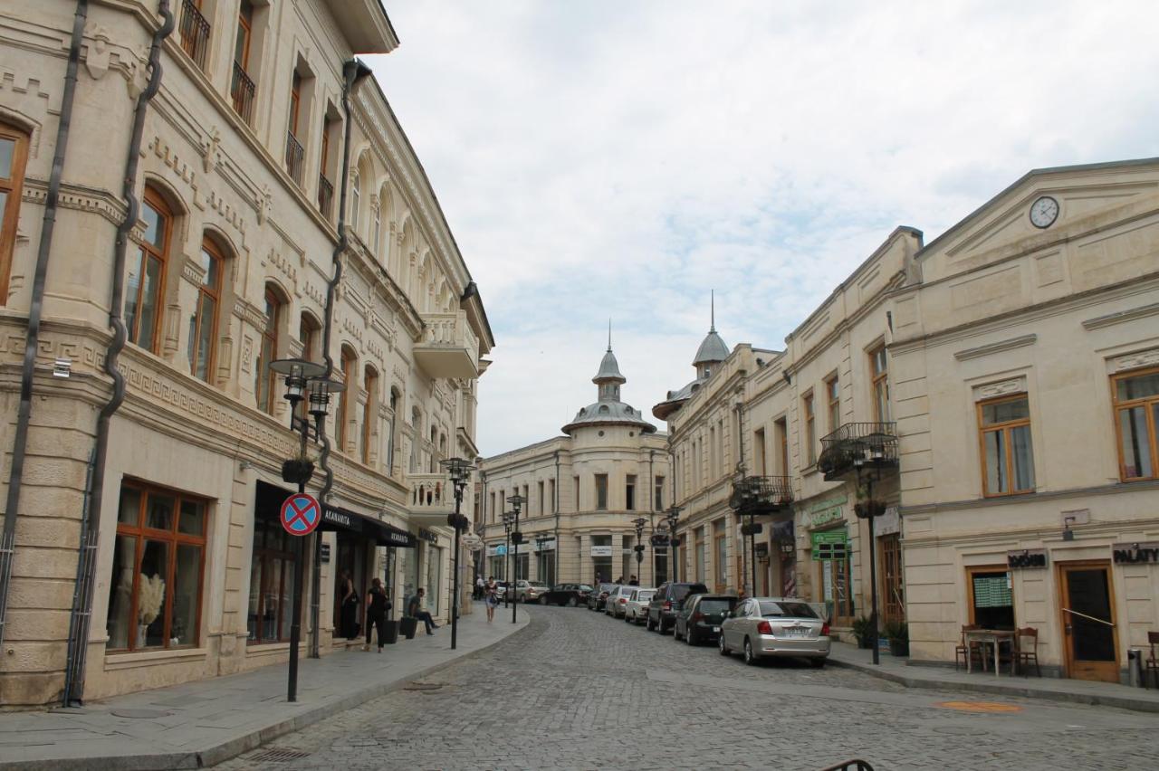 Guesthouse Medea on Pushkini 4 - B&B Kutaisi
