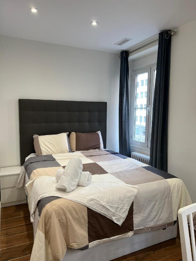 Apartamentos EconoStay Plaza de España - B&B Madrid