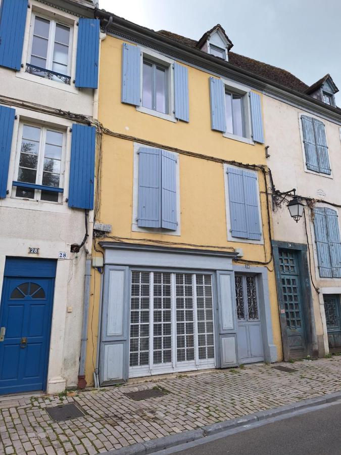 Appartement Saliora - Ferienwohnung Salies-de-Béarn