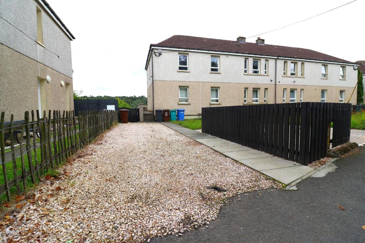 Signature - Hattrix View - Ferienwohnung Cumbernauld