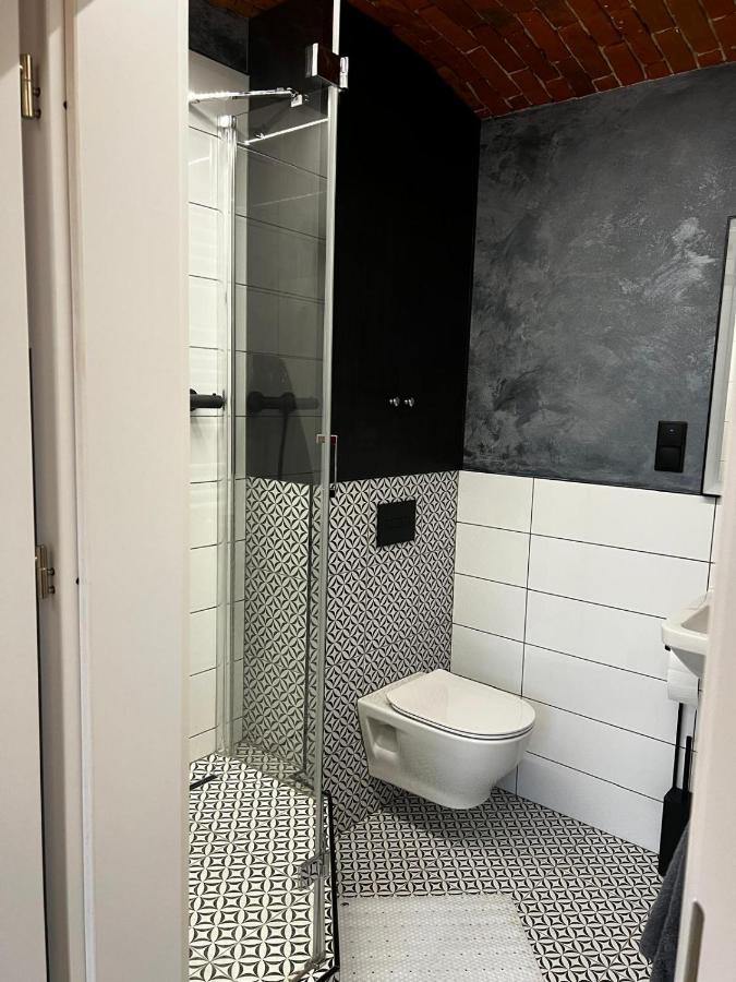 Limba Home - Bed and Breakfast Nysa