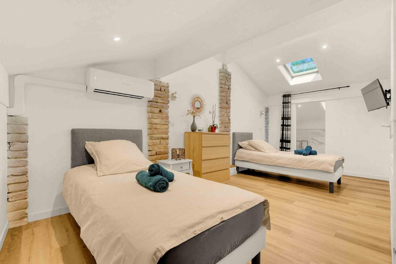 Tweepersoonskamer met 2 Aparte Bedden