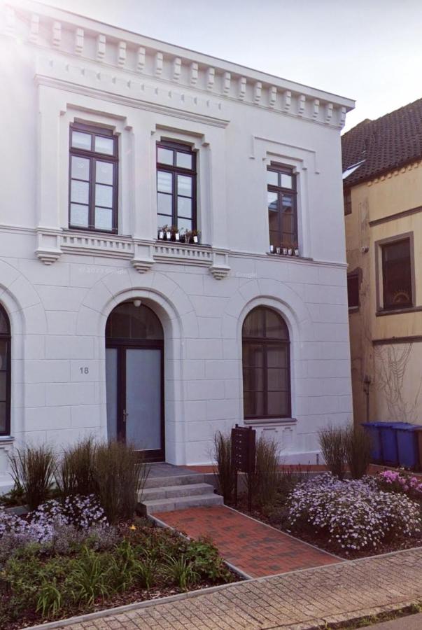 FeWo Großes 2 Zimmer Apartment in Berne - B&B Berne