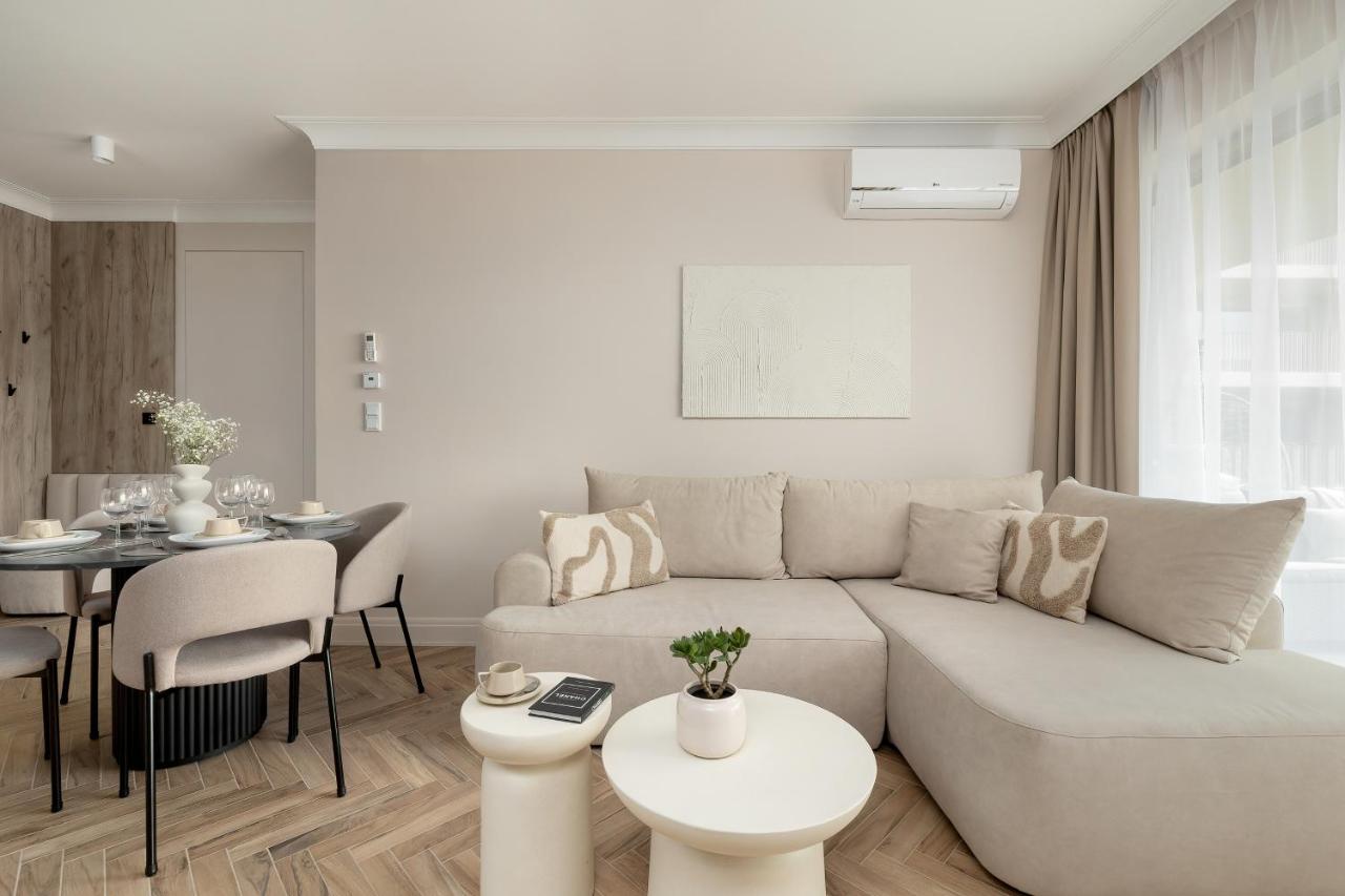 One-Bedroom Apartment with Terrace – D29