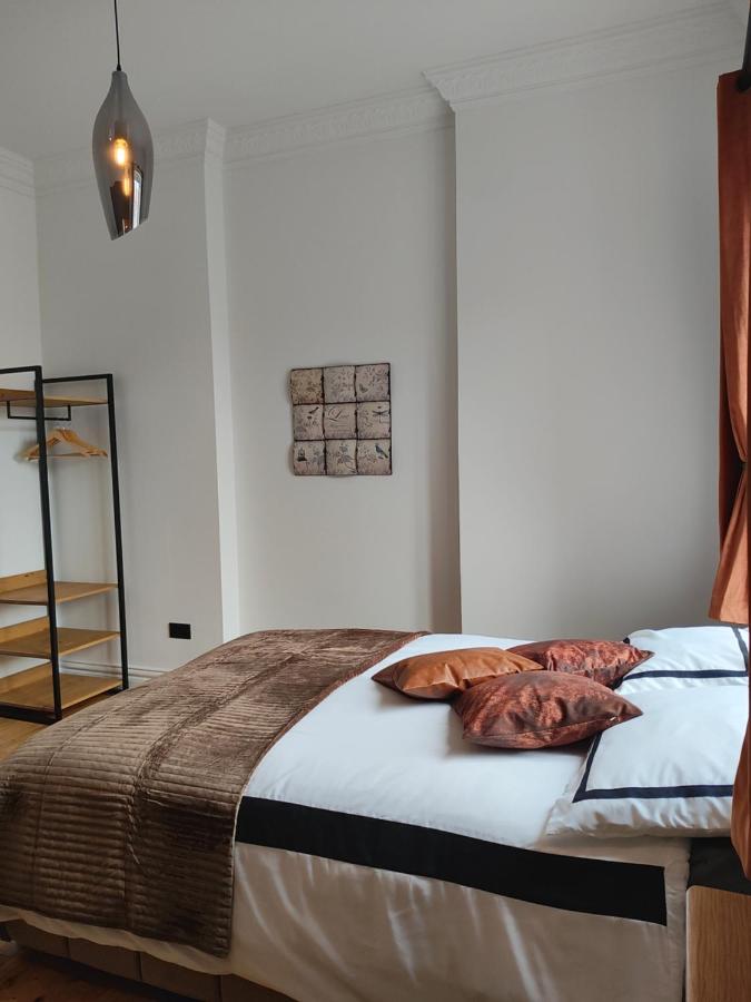 One-Bedroom Apartment with Sea View and Terrace