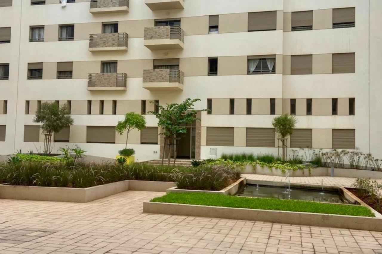 Appartement Moderne Équipé Proche Aéroport Mohammed V - B&B Zawyat an Nwaçer