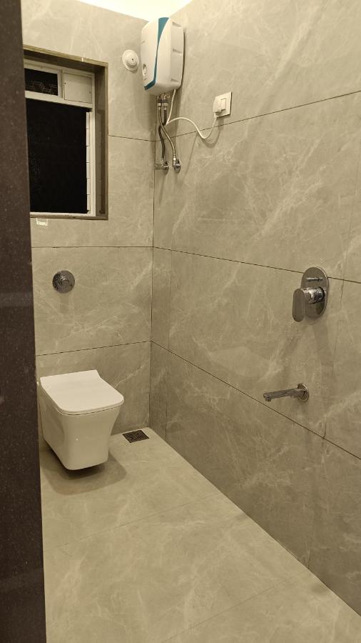The Royal Ascot Holiday Home Room with attached indoor private pool - Bed and Breakfast Alibag