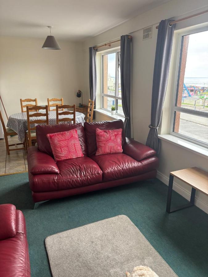 Central stunning sea view 2 bedroom apartment - Chambres d’hôtes Bundoran