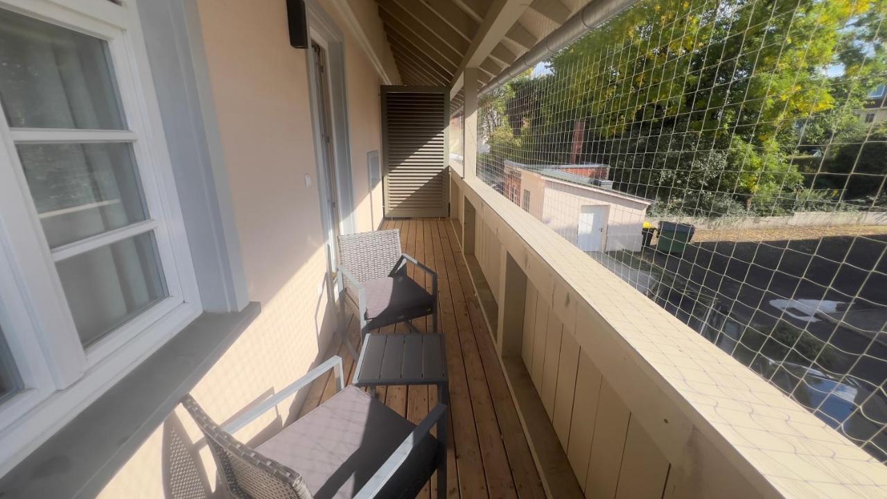 LudwigsHome 85qm - Kostenloser Parkplatz - Zentral - Balkon - SmartTV - Waschmaschine - Trockner - Chambres d'hôtes Ludwigsbourg