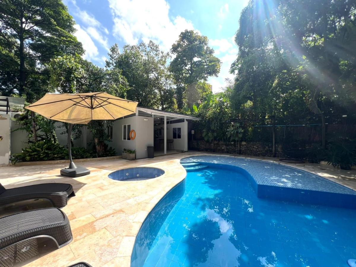 Villa Luxury 6Rooms In Poblado - B&B Medellín