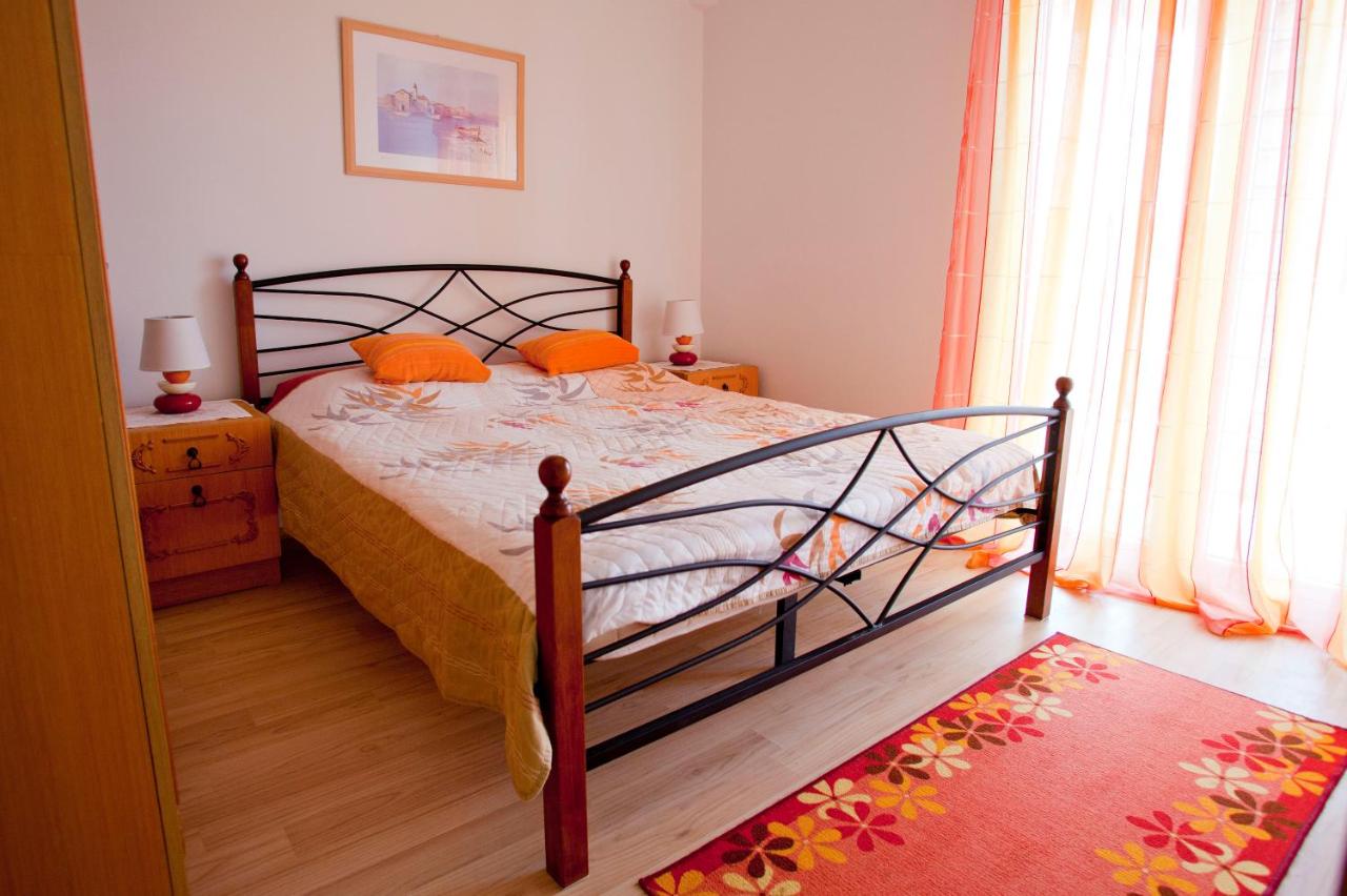 Apartamento de 2 dormitorios