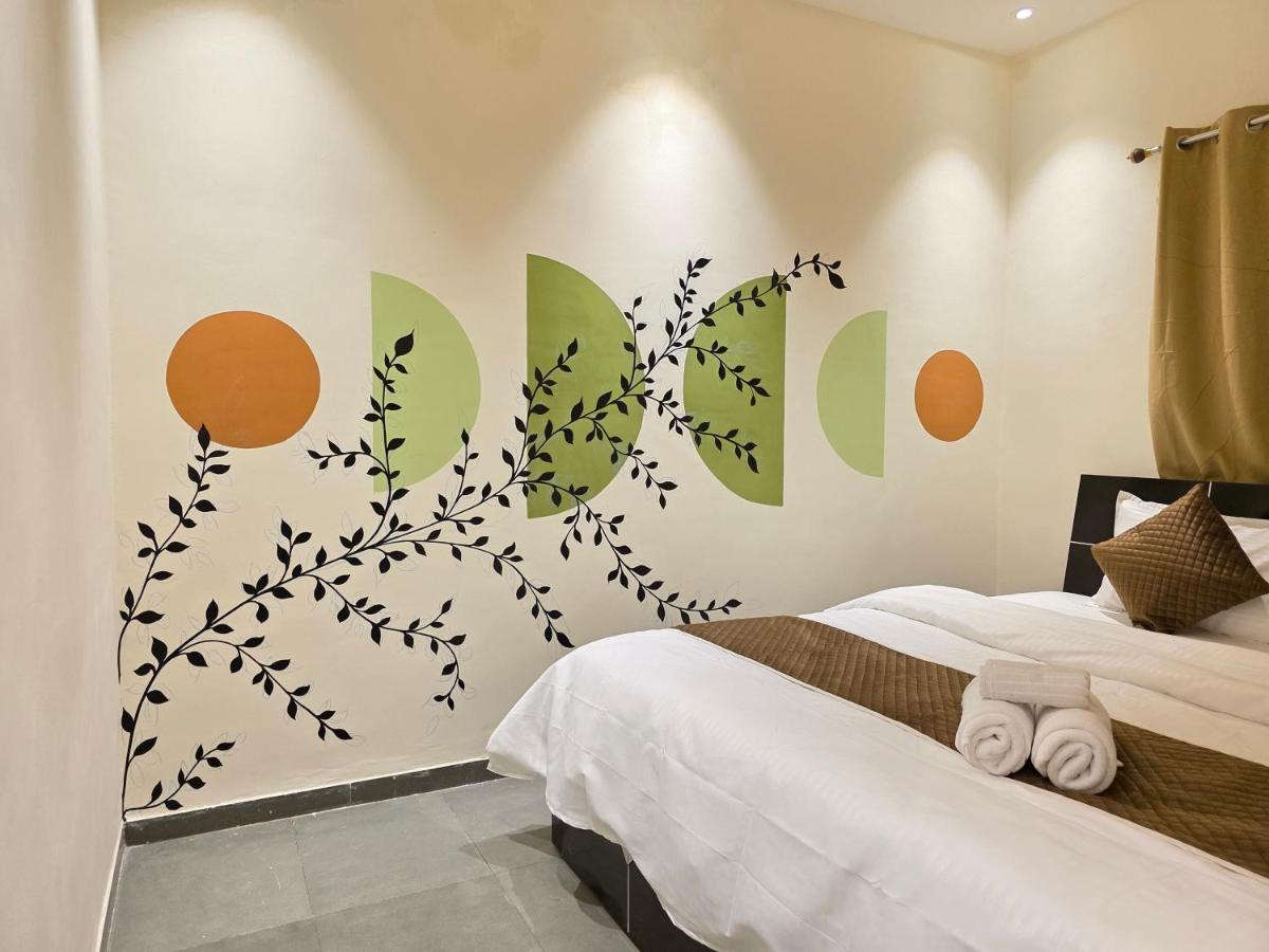 Torna by Stay Nestura - Bed and Breakfast Solāpur