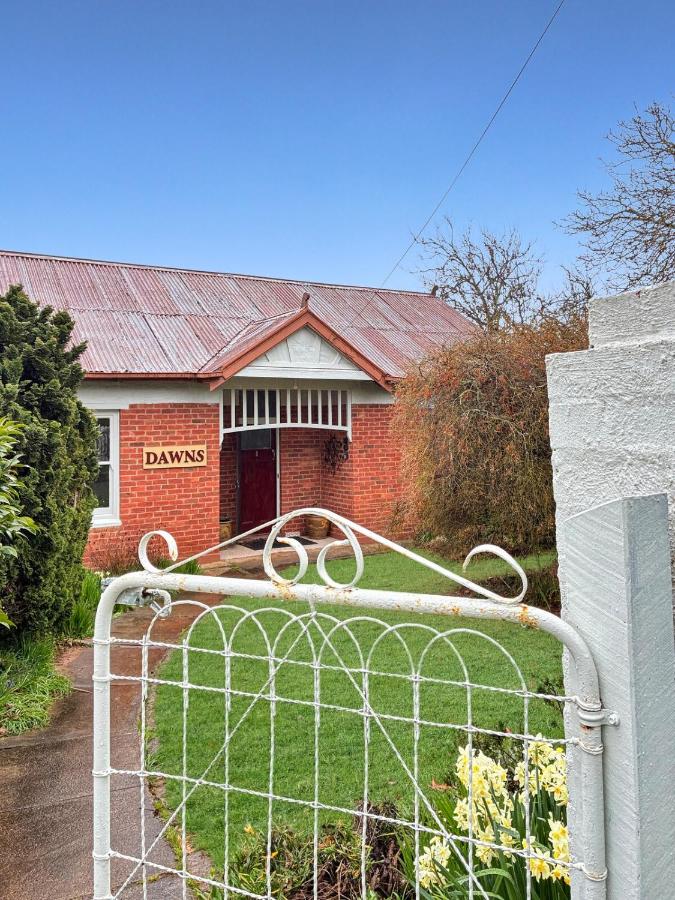 Dawns Cottage in the heart of Daylesford with Fireplace - B&B Daylesford