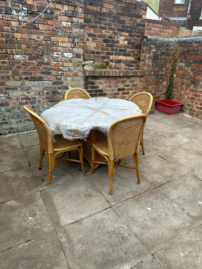 Skylines Brighton Street - Bed and Breakfast Stoke-on-Trent