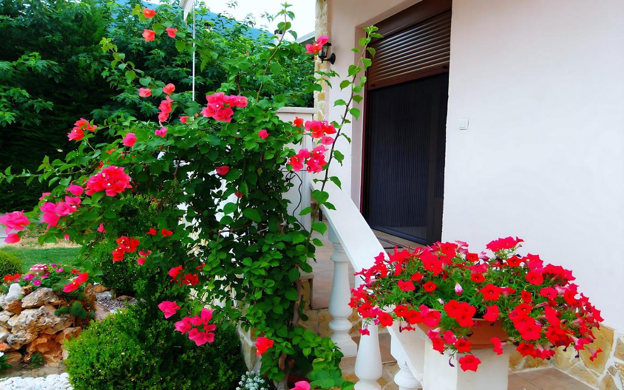 Monolocale con Vasca Idromassaggio (2 Adulti)