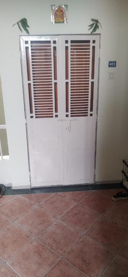 Aru Homes City Centre - Bed and Breakfast Kolhāpur