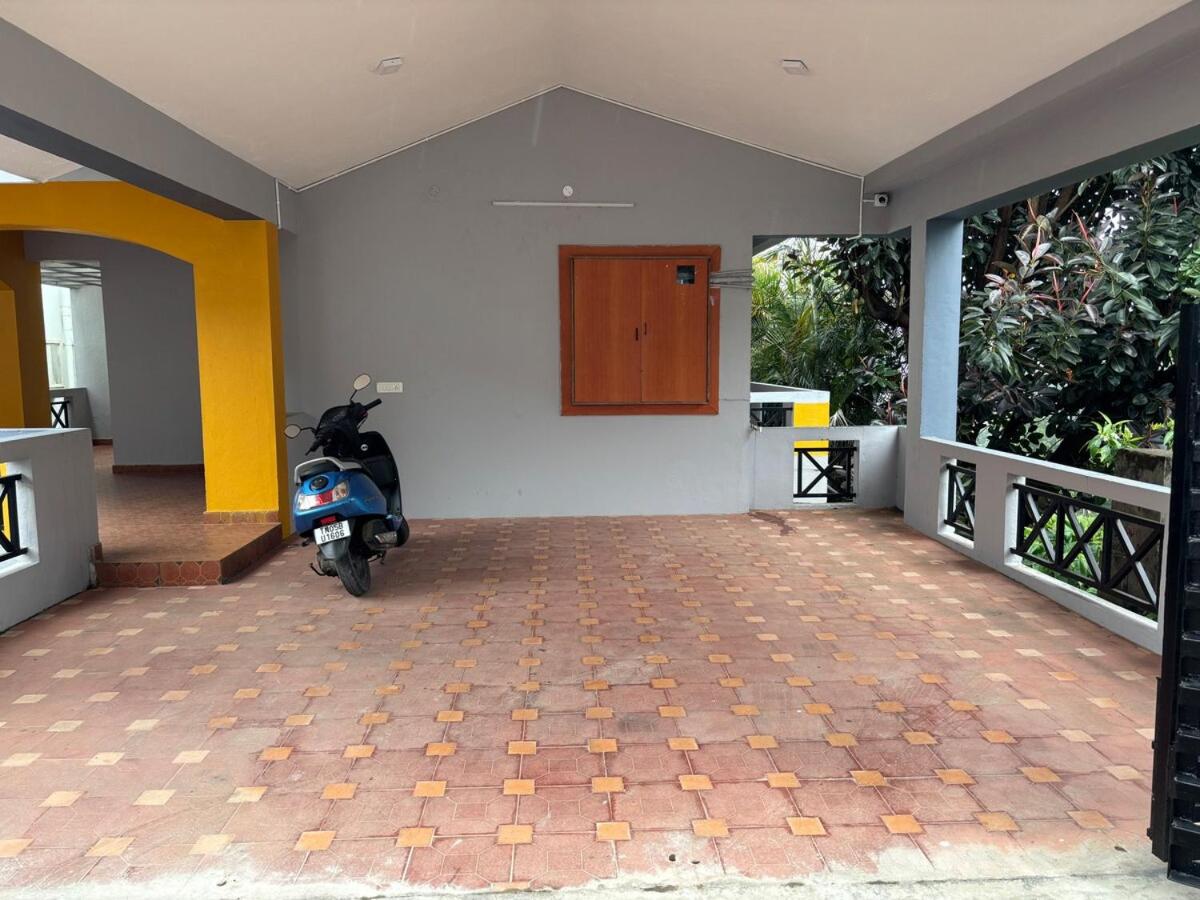 Scenic Family Retreat in Kodai! Kodai Sierra - Chambres d'hôtes Kodaikānāl