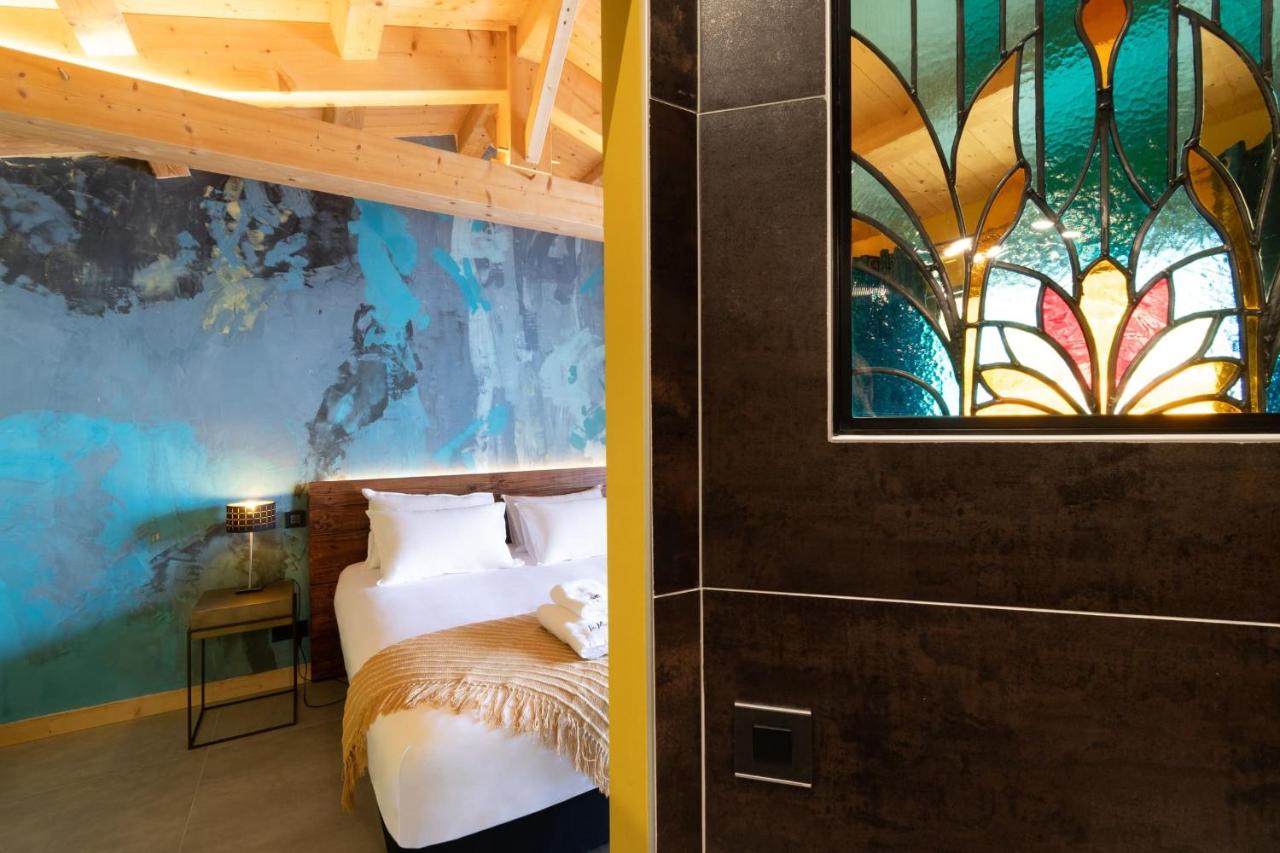 King Room with Pool View