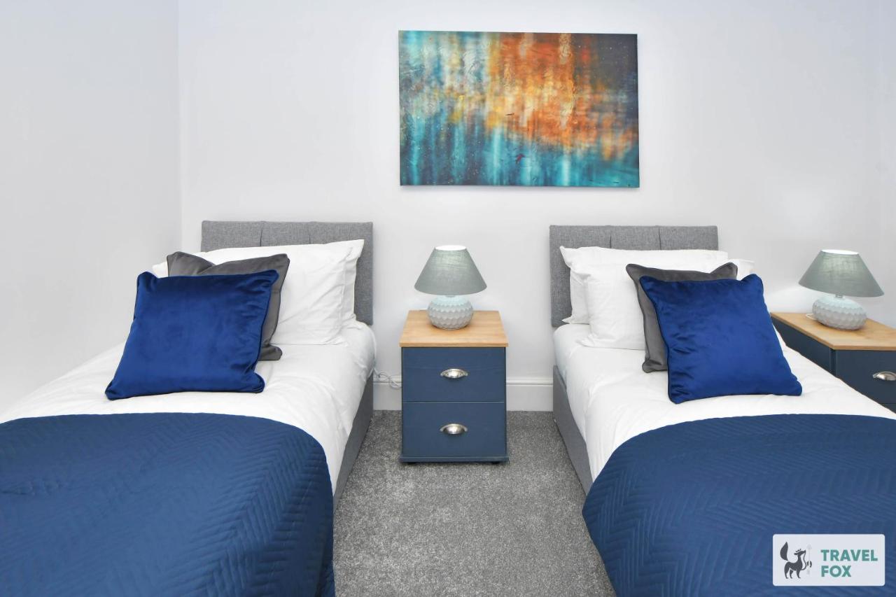 2 Bedroom Central Stay - B&B Stoke-on-Trent