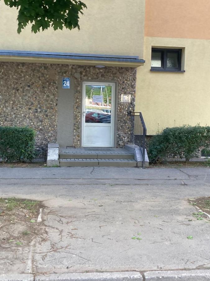 Apartament nad Nysą Kłodzką - B&B Kłodzko