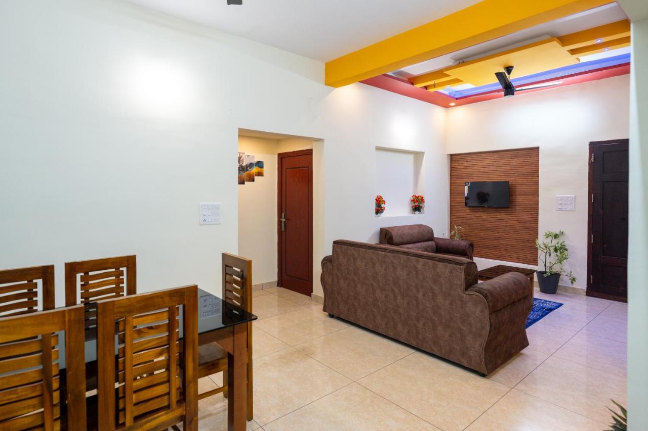 CLUB 4 Homestay - B&B Nedumbassery