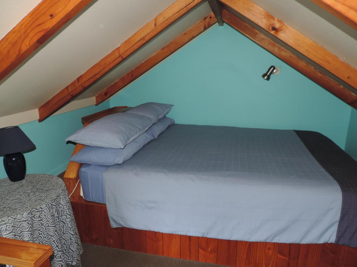 Budget Doppelzimmer mit Gemeinschaftsbad - 2