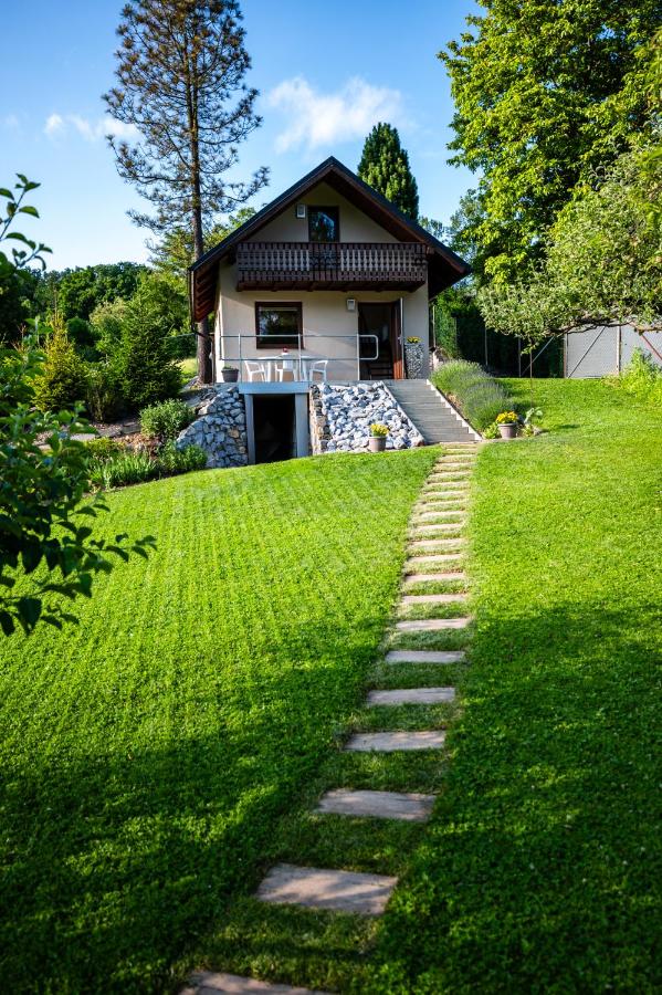 Ubytování pod Hranickou propastí - B&B Černotín