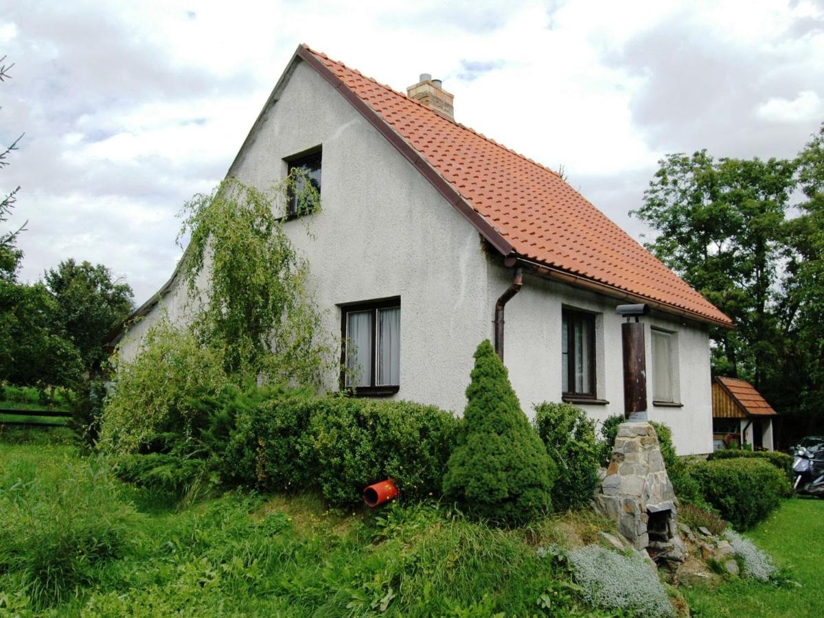 B&B Svinařov - Beautiful holiday home in Svinarov Bohemia in the Czech Republic with a garden - Bed and Breakfast Svinařov