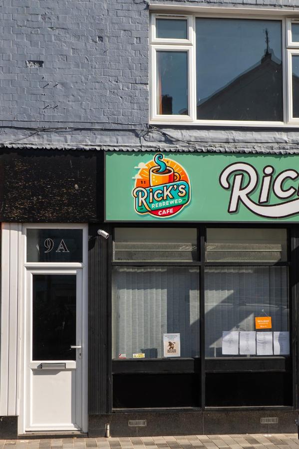 Stunning Apartment - Central Location - Sleeps 4 - Chambres d’hôtes Great Coates