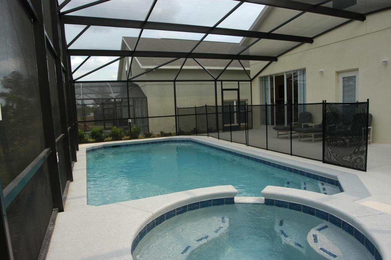 Luxury 5 Bedroom Villa with Secluded Pool/Spa in Glenbrook community near Orlando - B&B Orlando