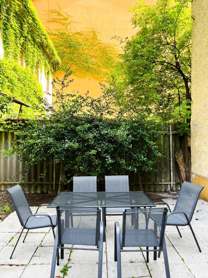 Central Living Apartments - B&B Linz