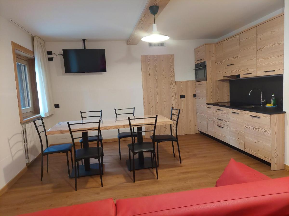 Baita Belvedere Mottolino & Neve - Appartamenti Abar - Bed and Breakfast Livigno