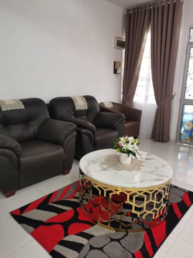 Putri Homestay at HUSM Kubang Kerian - B&B Kota Bharu