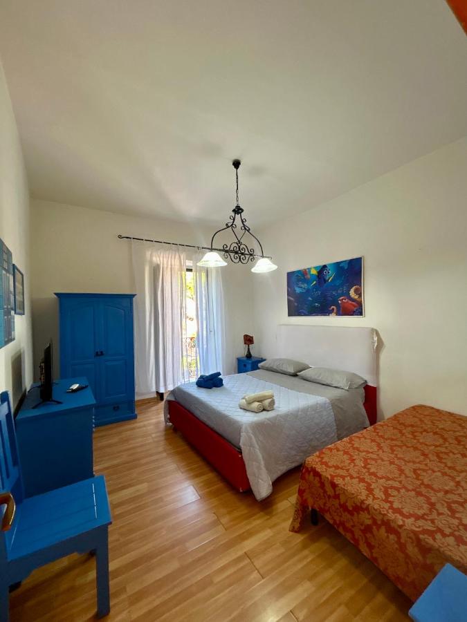 Holiday House Ginevra - B&B Formia