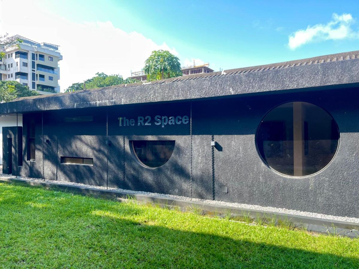 R2 Space - B&B Lagos