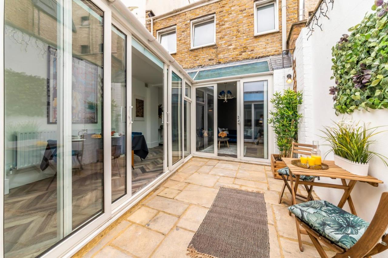 The Secret KENSINGTON Garden Mews-2 Bedroom FULL HOUSE-2 Train Lines- SPACIOUS-Kings Road- Harrods -Chelsea Stadium-PRIVATE small patio - Ferienwohnung London