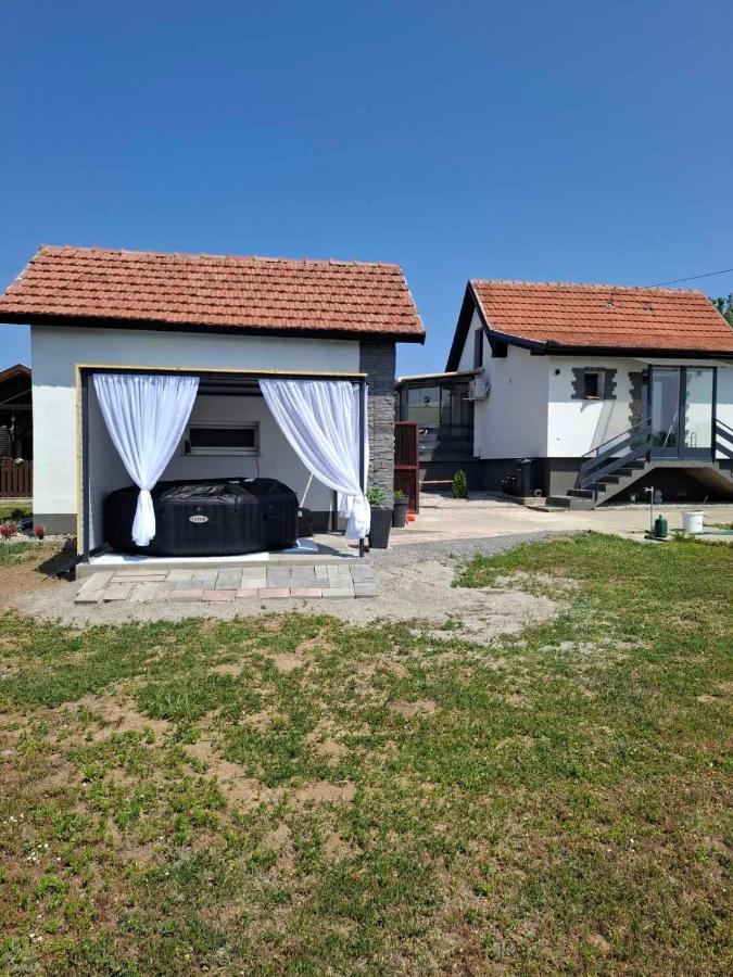 Baranja Luxury House - B&B Kamenac