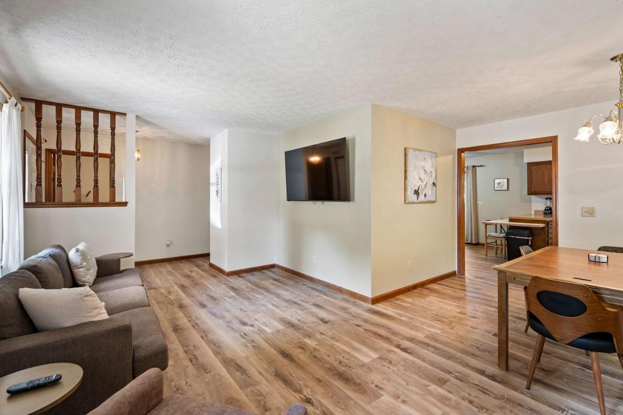 The Family Nook - Home for 8 - B&B Hamilton