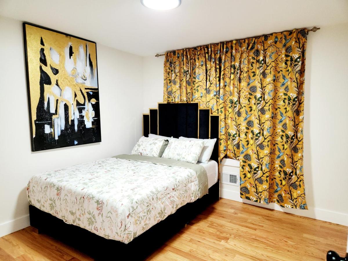 Luxury 3BR Retreat Near NYC - Bed and Breakfast Newark